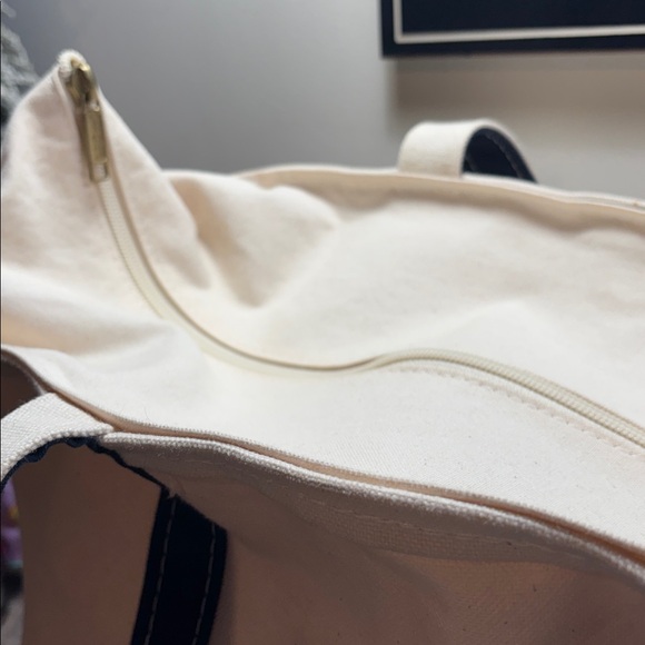 Vintage LL Bean Canvas Tote with Navy Trim zip close LARGE - Picture 12 of 16